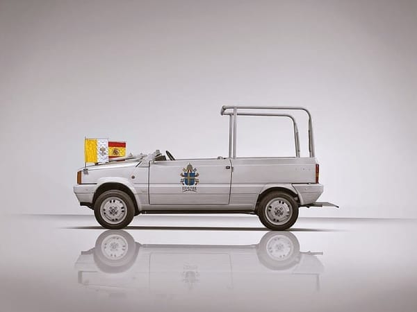 Seat Panda Papamóvil